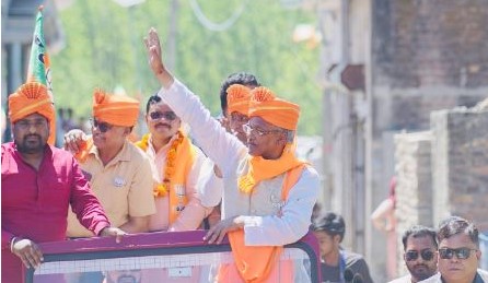 भाजपा प्रत्याशी त्रिवेंद्र सिंह रावत ने पिरान कलियर के लगभग एक दर्जन गांवों में किया रोड शो 