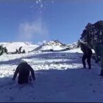 औली में बर्फबारी से लौटी पर्यटकों की रौनक, होटल बुकिंग फिर से बढ़ीं