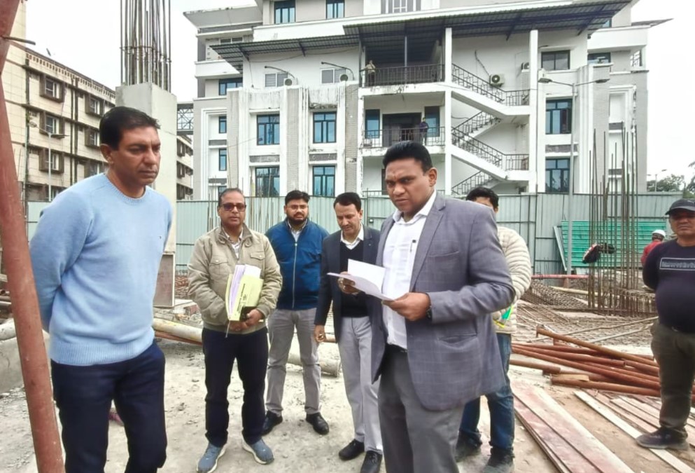आवास सचिव डॉ.आर राजेश कुमार ने निर्माणाधीन आधुनिक कार्यालय भवन के कार्यों की समीक्षा की