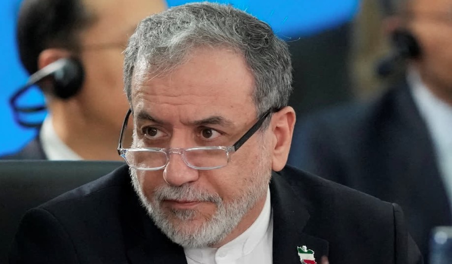 अमेरिकी सैन्य दबाव से नहीं डरेगा ईरान, विदेश मंत्री अराघची का कड़ा बयान