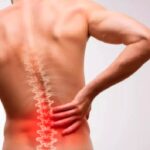 बिना दवाइयों के पाना चाहते हैं कमर दर्द से राहत, अपनाएं ये आसान घरेलू उपाय