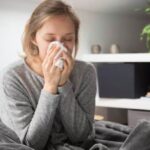 मौसम बदलते ही क्यों बढ़ जाते हैं सर्दी-जुकाम के मामले? जानिए इसके कारण और बचाव के उपाय